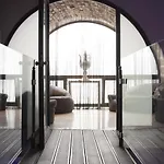 Отель Quintocanto & 4*