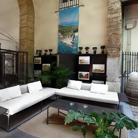 Hotel Quintocanto & 4*