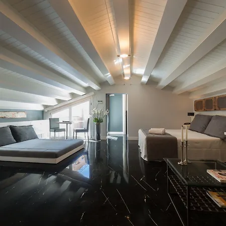 Quintocanto & Ξενοδοχείο Παλέρμο