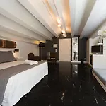 فندق Quintocanto & 4*