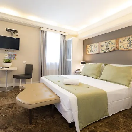 Hotell Quintocanto & 4*